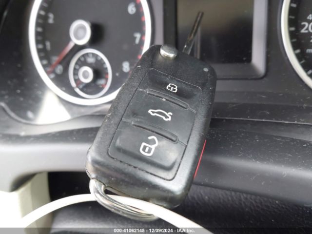 WVGAV7AX8GW610340 Volkswagen TIGUAN SE