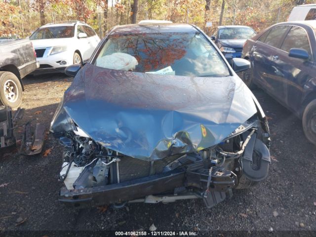2T1BURHE1FC442981 Toyota COROLLA LE