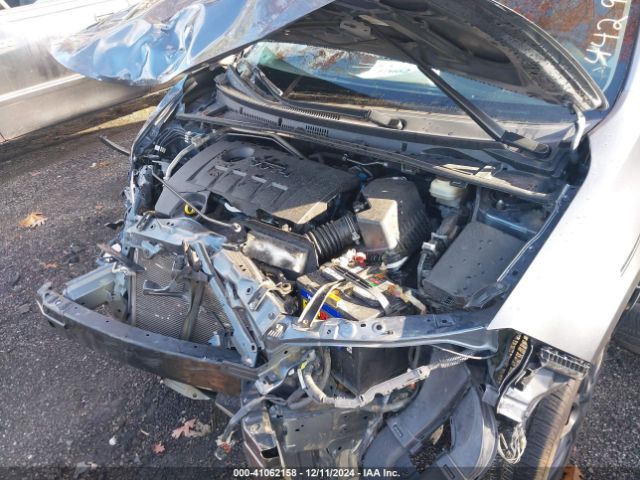 2T1BURHE1FC442981 Toyota COROLLA LE