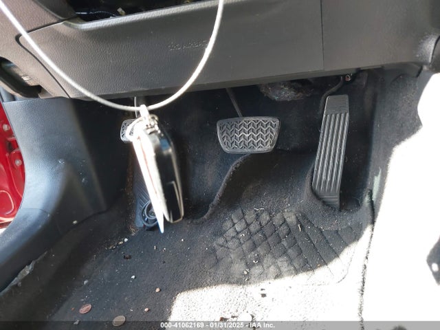 4T1G11AK0MU458178 Toyota CAMRY SE