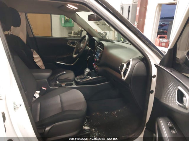 KIA SOUL LX 2022 KNDJ23AU6N7834578 Image 5
