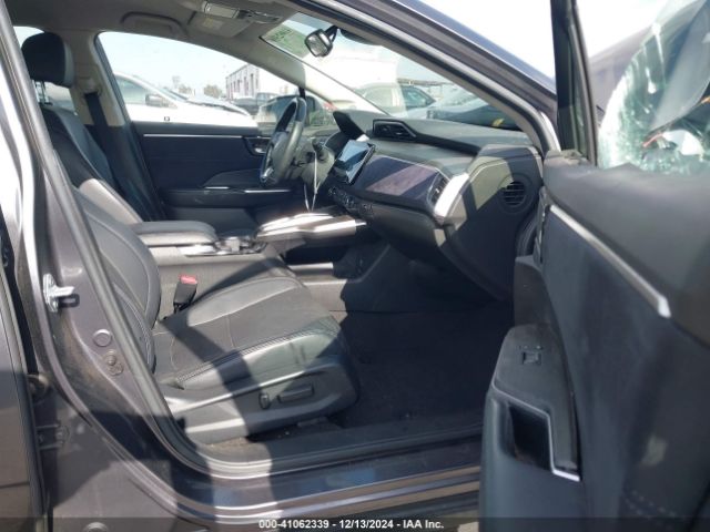 JHMZC5F39JC003152 Honda Clarity Plug-in Hybrid Touring