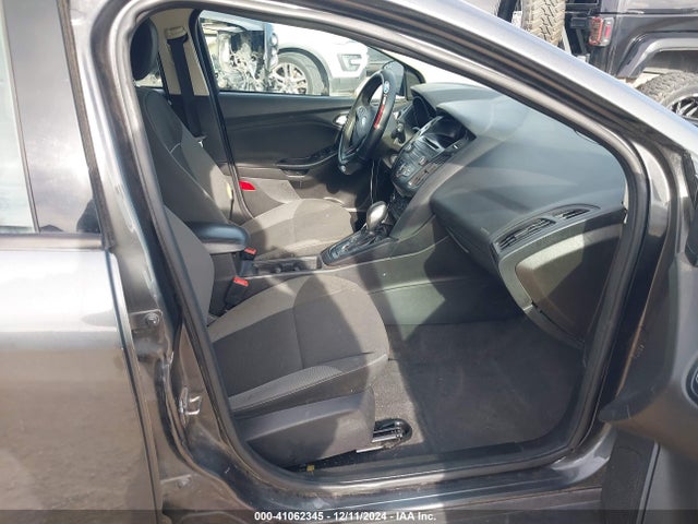 Ford FOCUS SE 2017 1FADP3K2XHL231534 Image 5