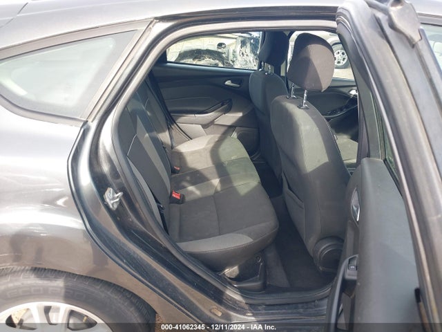 Ford FOCUS SE 2017 1FADP3K2XHL231534 Image 8