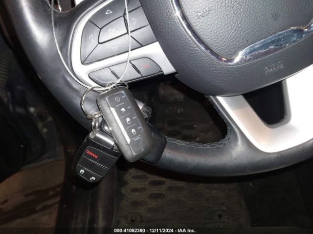 1C4RDJAG6FC240772 Dodge Durango Sxt