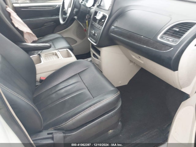 2C4RC1BG9FR570981 Chrysler Town & Country Touring