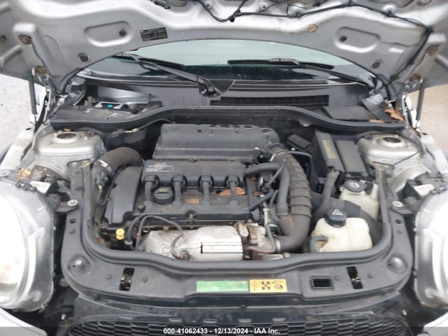 2009 MINI COOPER S CLUBMAN WMWMM33549TP91138 Photo 9