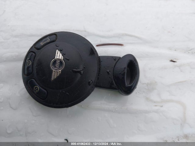 2009 MINI COOPER S CLUBMAN WMWMM33549TP91138 Photo 10