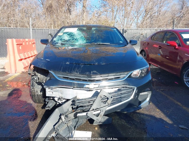1G1ZD5ST2JF218206 Chevrolet MALIBU LT