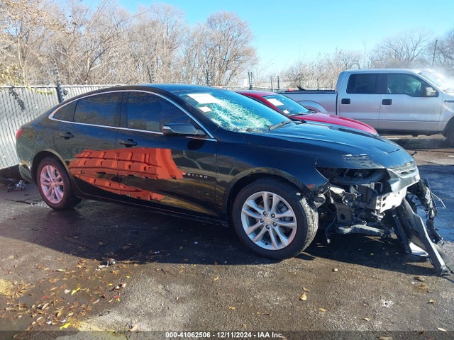 1G1ZD5ST2JF218206 Chevrolet MALIBU LT