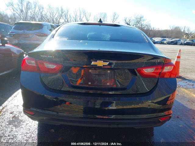 1G1ZD5ST2JF218206 Chevrolet MALIBU LT