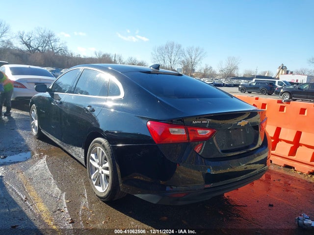 1G1ZD5ST2JF218206 Chevrolet MALIBU LT