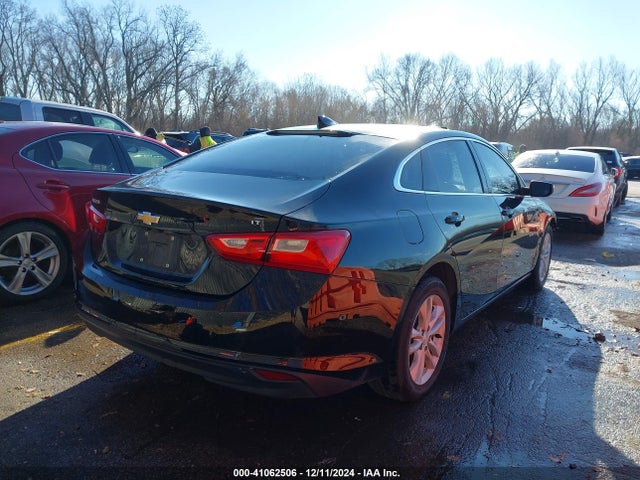 1G1ZD5ST2JF218206 Chevrolet MALIBU LT
