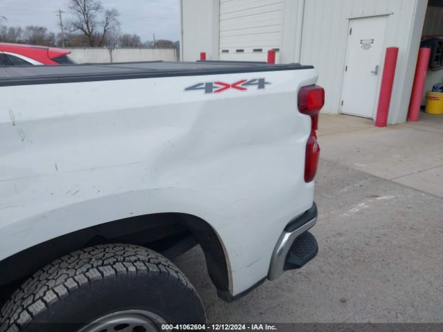3GCPDAEK8PG101733 Chevrolet Silverado 1500 4wd  Short Bed Wt