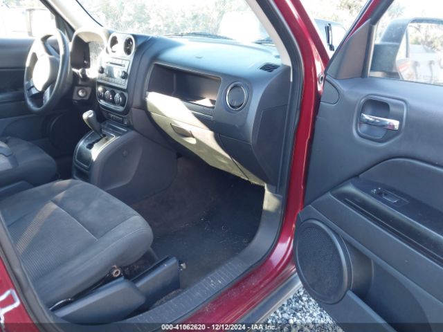 1C4NJPBA2FD220002 Jeep Patriot Altitude Edition