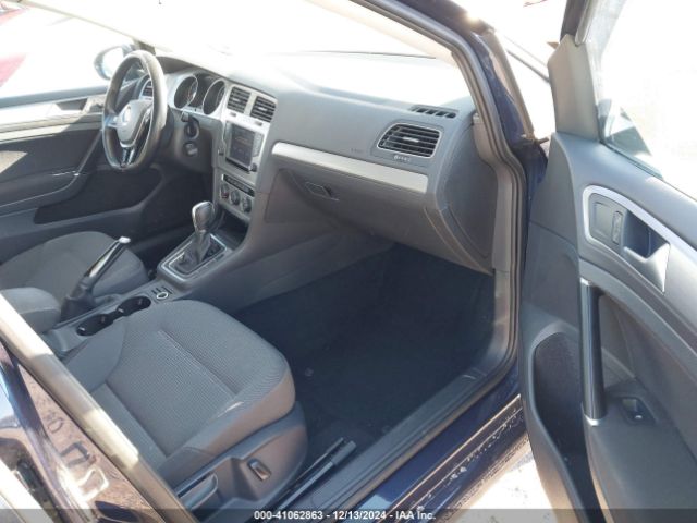 3VW017AU3HM528645 Volkswagen Golf Sportwagen Tsi S