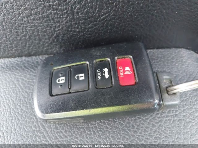 4T1BD1FK4FU164201 Toyota Camry Hybrid Le