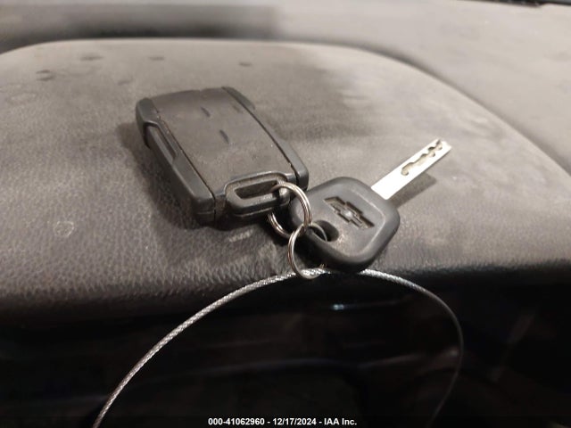 1GCVKREC9FZ424384 Chevrolet Silverado 1500 1lt