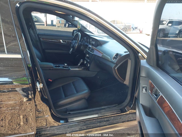 WDDGF4HB7EA966752 Mercedes-Benz C-class C 250 Sport/luxury
