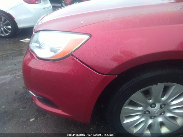 1C3CCBAB7EN209234 Chrysler 200 LX
