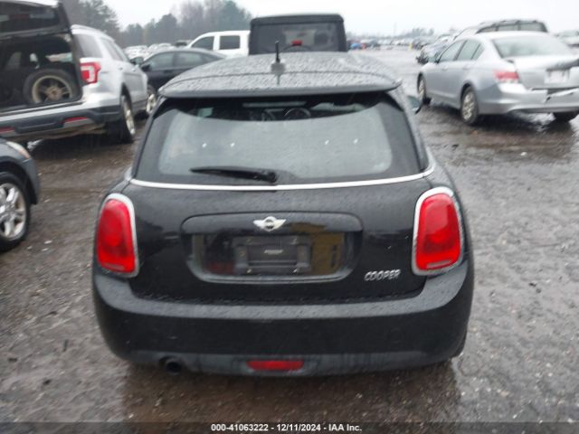 WMWXP5C57H3C63921 Mini Hardtop Cooper