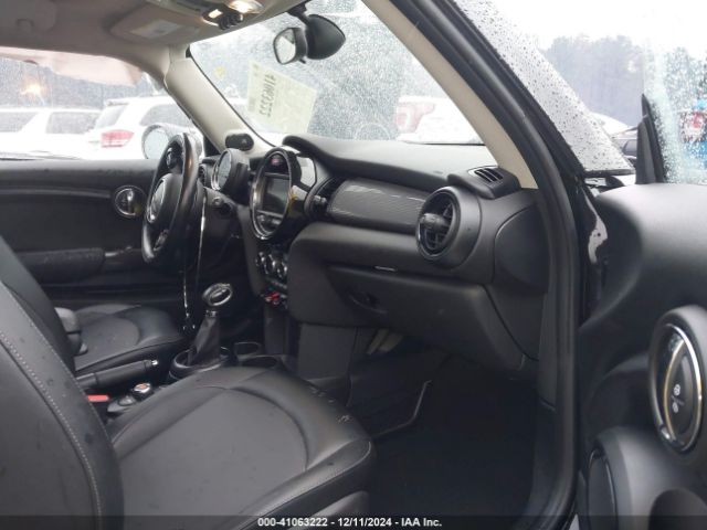 WMWXP5C57H3C63921 Mini Hardtop Cooper