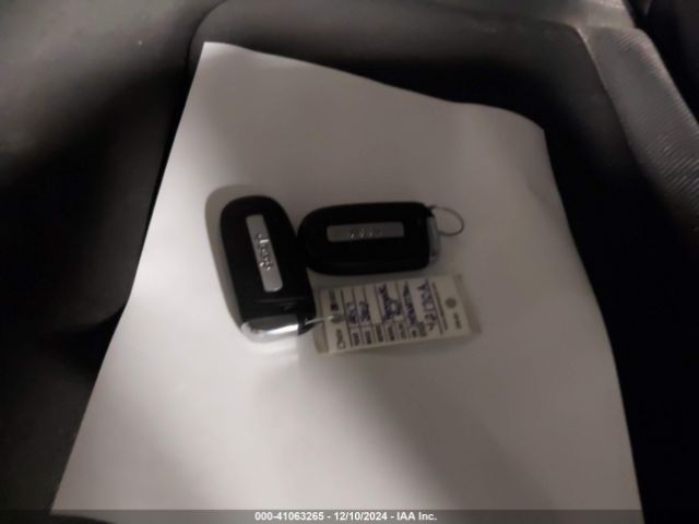 ZACCJBBBXHPG12796 Jeep Renegade Latitude 4x4