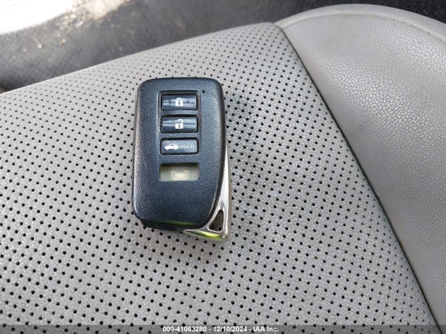 Lexus IS 250 2015 JTHBF1D26F5077457 Image 11
