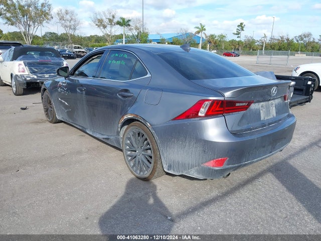Lexus IS 250 2015 JTHBF1D26F5077457 Image 3