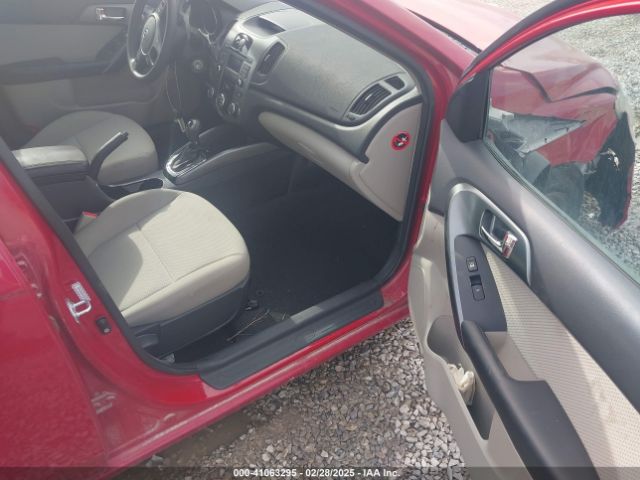 2013 KIA FORTE KNAFU4A29D5681237 Photo 4