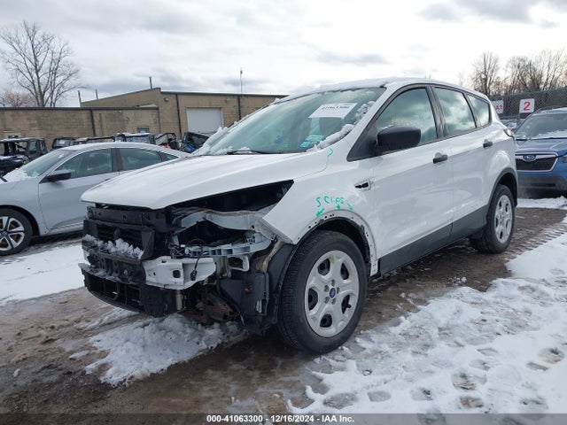 Ford ESCAPE S 2017 1FMCU0F76HUD02589 Image 2