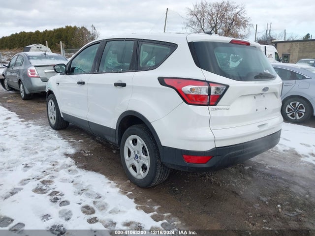 Ford ESCAPE S 2017 1FMCU0F76HUD02589 Image 3