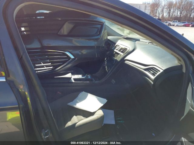 3FA6P0UU3JR122376 Ford Fusion Hybrid S