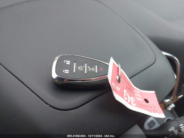 3GNAXPEX8KS563203 Chevrolet Equinox Premier