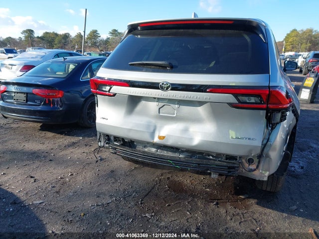 Toyota Grand Highlander Limited 2024 5TDAAAB51RS009655 Image 16
