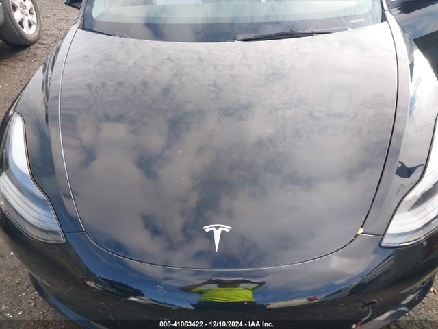 2023 TESLA MODEL 3 5YJ3E1EA4PF554885 Photo 9
