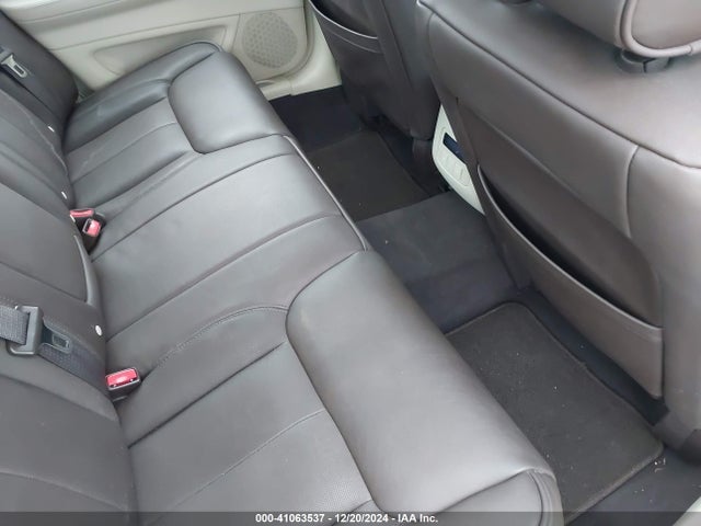 2010 CADILLAC DTS 1G6KP5E92AU108142 Photo 7