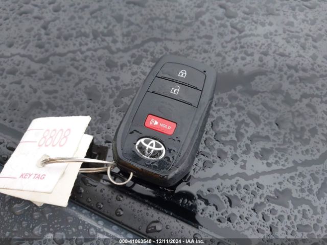 2024 TOYOTA PRIUS PRIME JTDACACU7R3032584 Photo 10