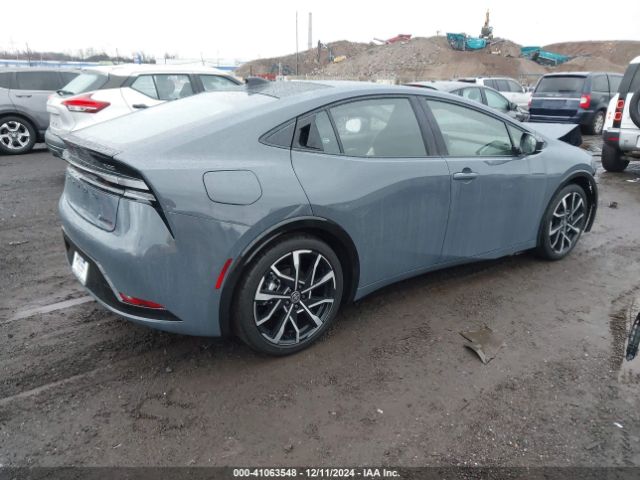 2024 TOYOTA PRIUS PRIME JTDACACU7R3032584 Photo 3