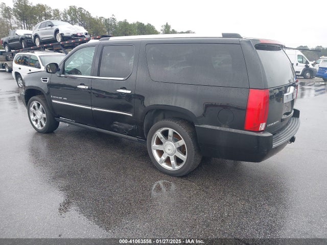 2007 CADILLAC ESCALADE ESV 1GYFK66827R327083 Photo 2