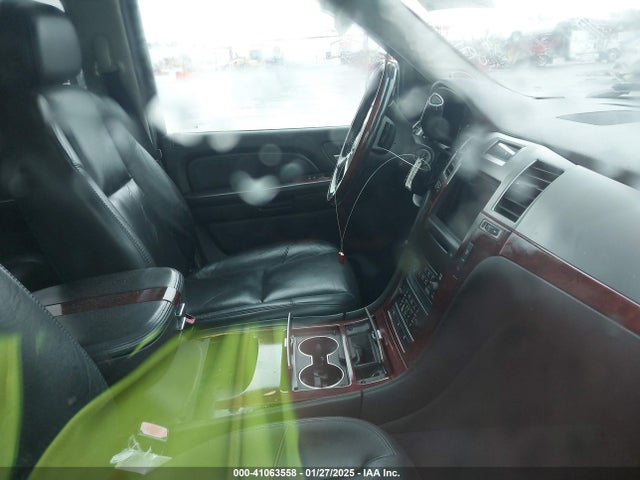 2007 CADILLAC ESCALADE ESV 1GYFK66827R327083 Photo 4