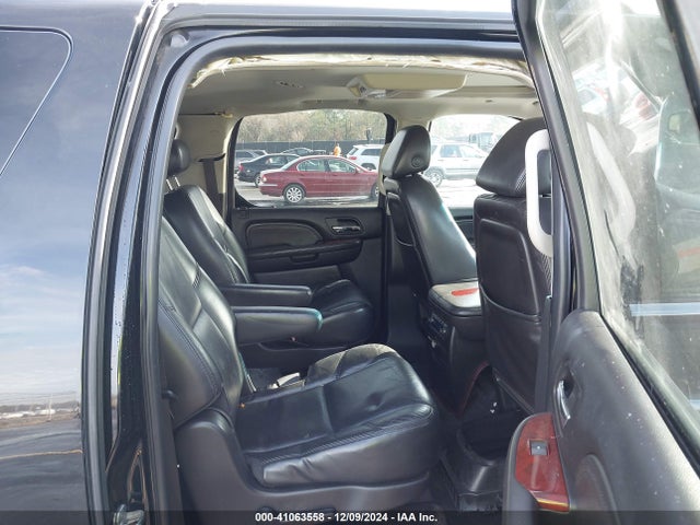 2007 CADILLAC ESCALADE ESV 1GYFK66827R327083 Photo 7