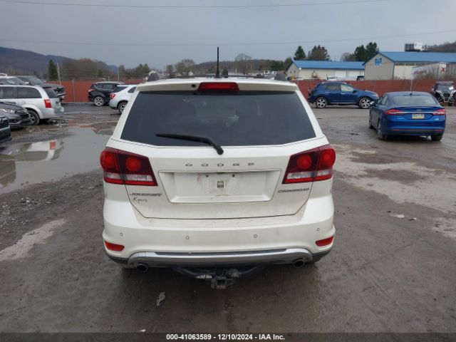 3C4PDCGG2FT737316 Dodge Journey Crossroad