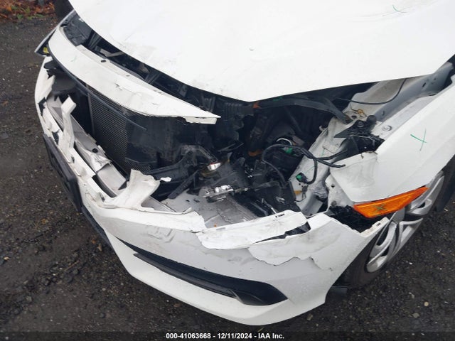 Honda Civic Lx 2018 19XFC2F57JE203766 Image 17