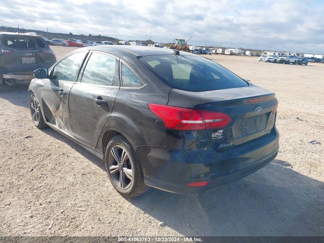Ford FOCUS SE 2017 1FADP3FE9HL343360 Image 3