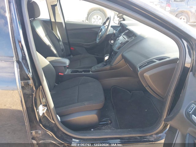 Ford FOCUS SE 2017 1FADP3FE9HL343360 Image 5