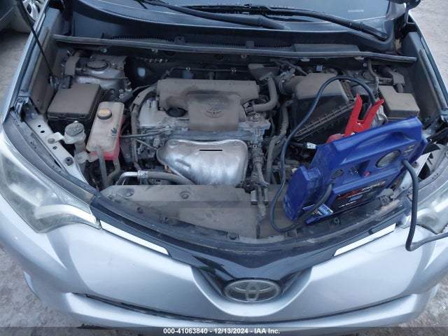 Toyota RAV4 LE 2018 2T3ZFREV5JW459620 Image 10
