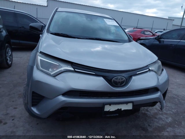 Toyota RAV4 LE 2018 2T3ZFREV5JW459620 Image 12