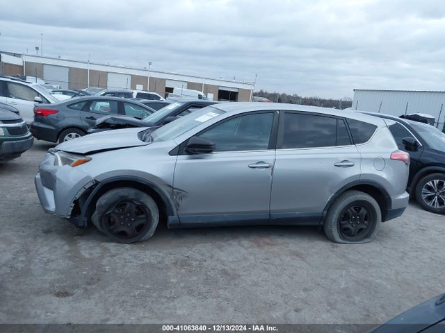 Toyota RAV4 LE 2018 2T3ZFREV5JW459620 Image 14