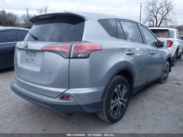 Toyota RAV4 LE 2018 2T3ZFREV5JW459620 Image 4